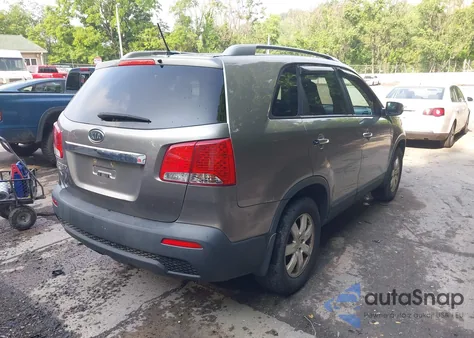 2011 Kia Sorento Lx V6 z USA, uszkodzony, nr VIN 5XYKTDA27BG119796